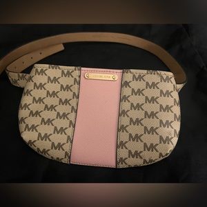 Michael Kors belt bag, worn once.